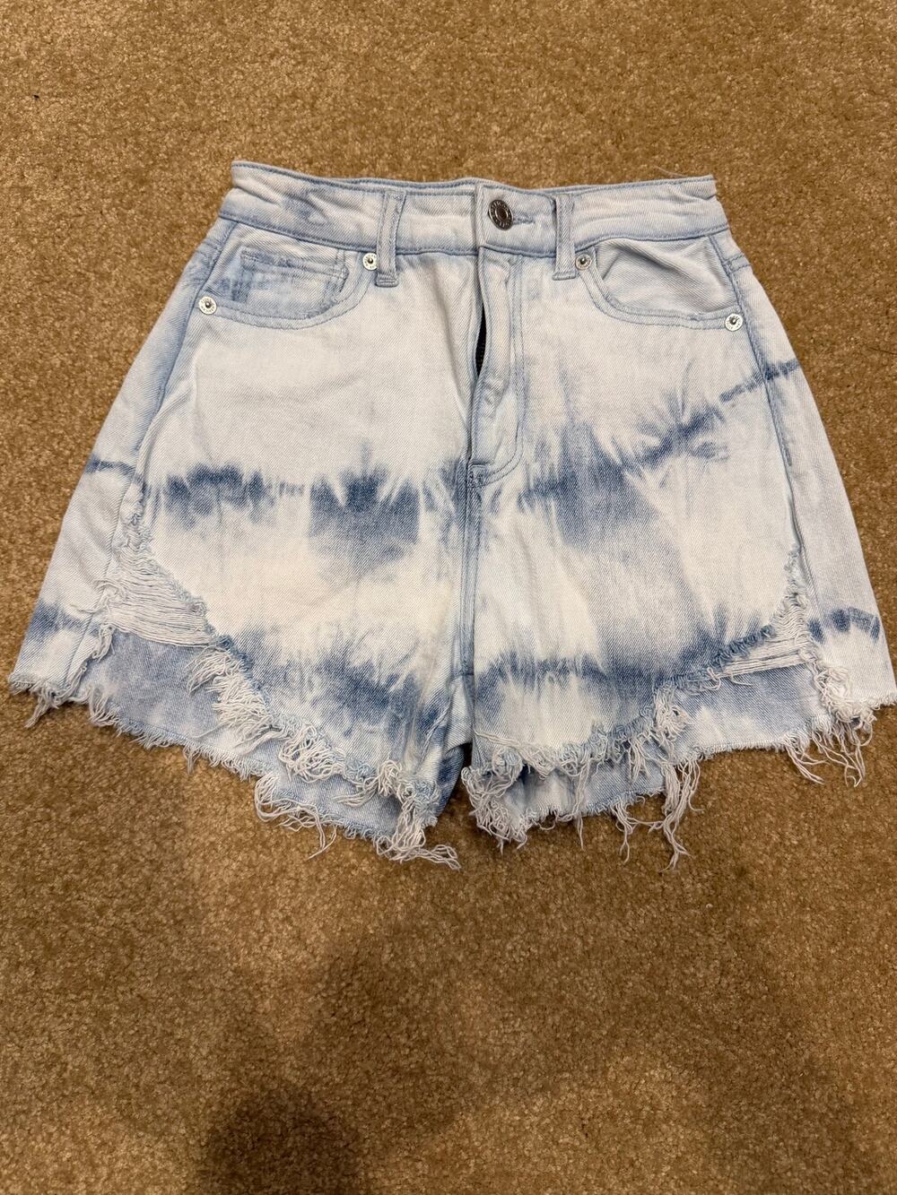 American Eagle Women’s Light Wash Jean Shorts Size 000